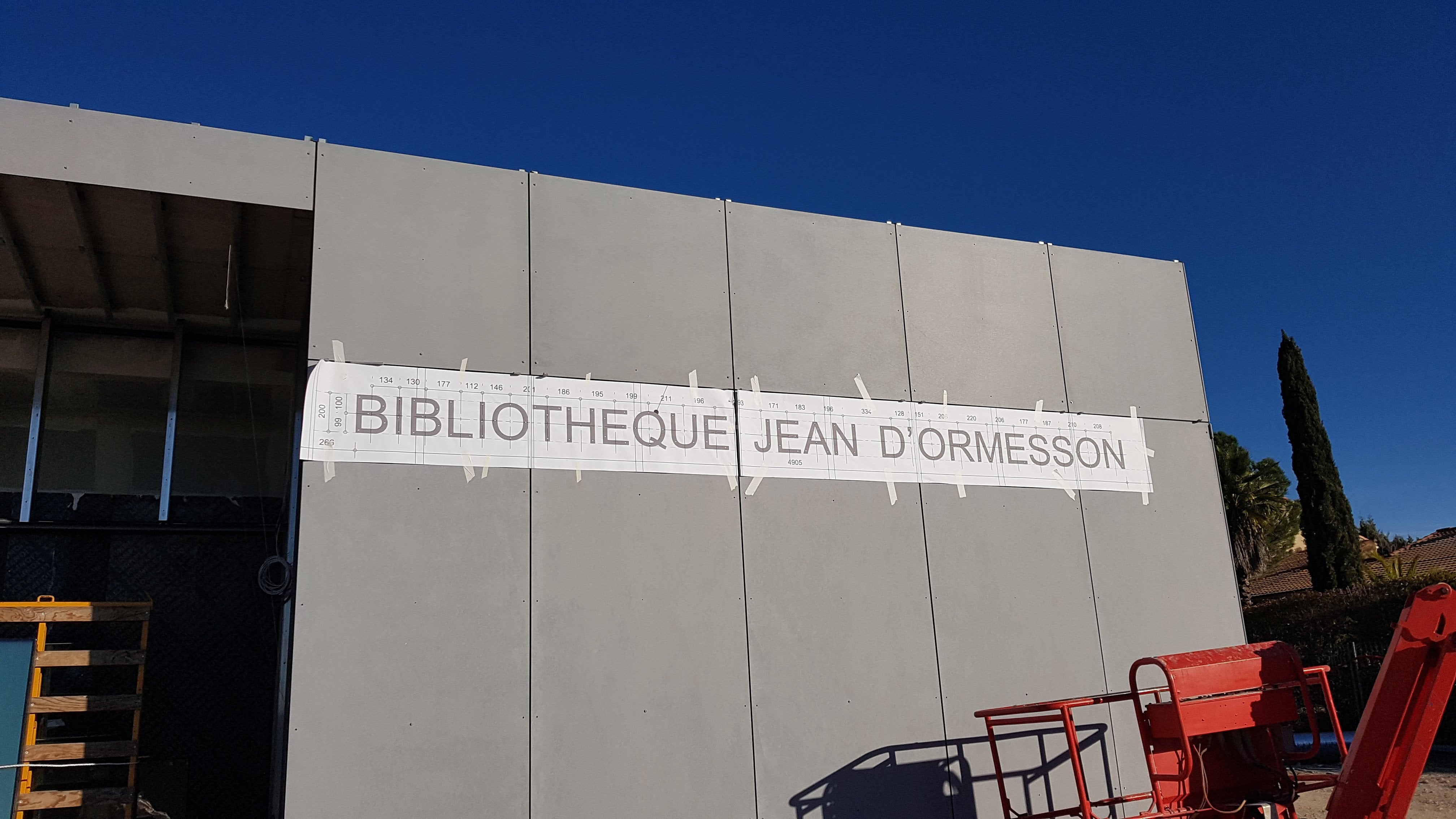 ENSEIGNE- BIBLIOTHÈQUE VENDARGUES