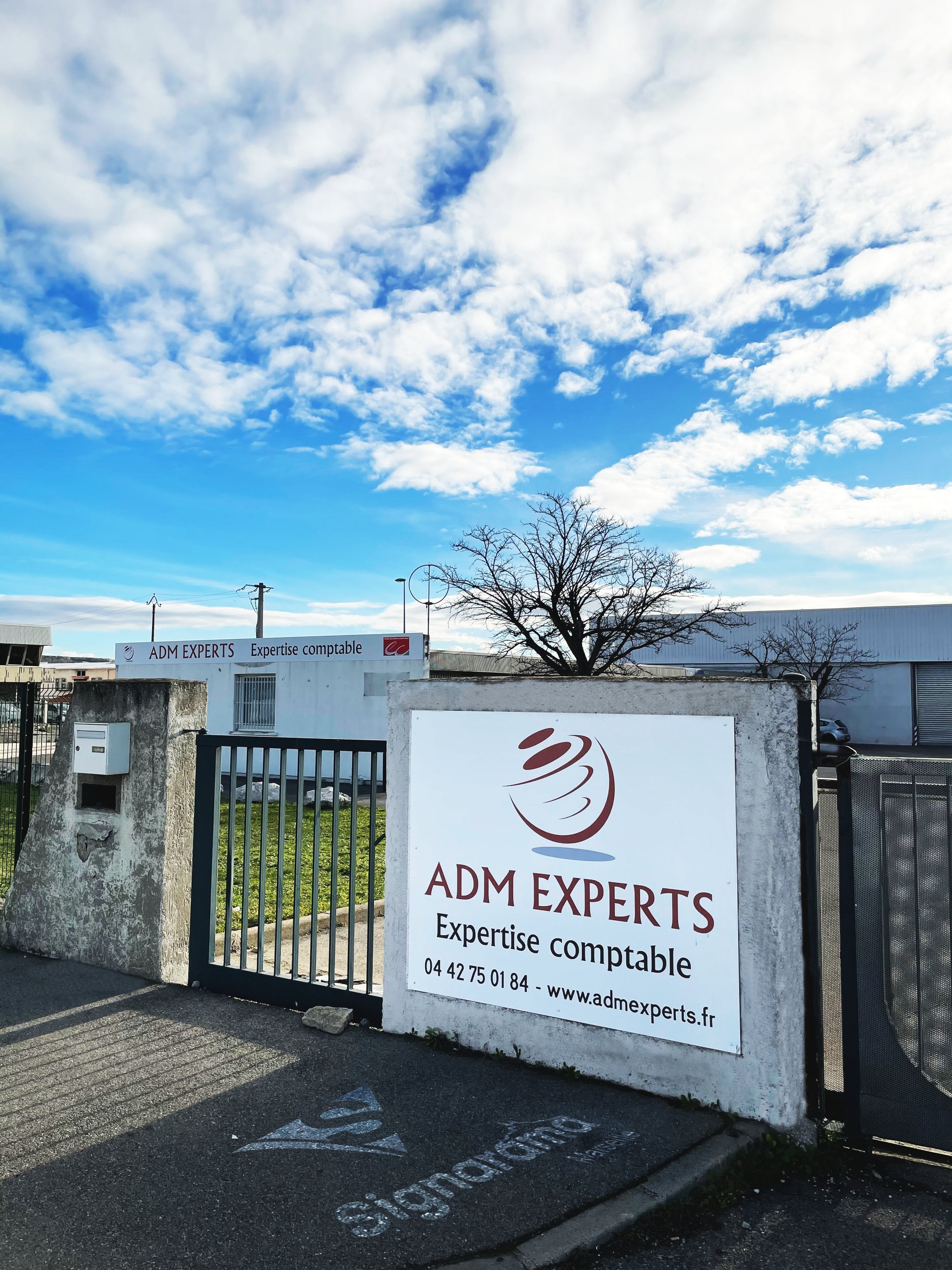 ADM EXPERTS_MARSEILLE_PANNEAUX ALUMINIUM_ENSEIGNE DRAPEAU
