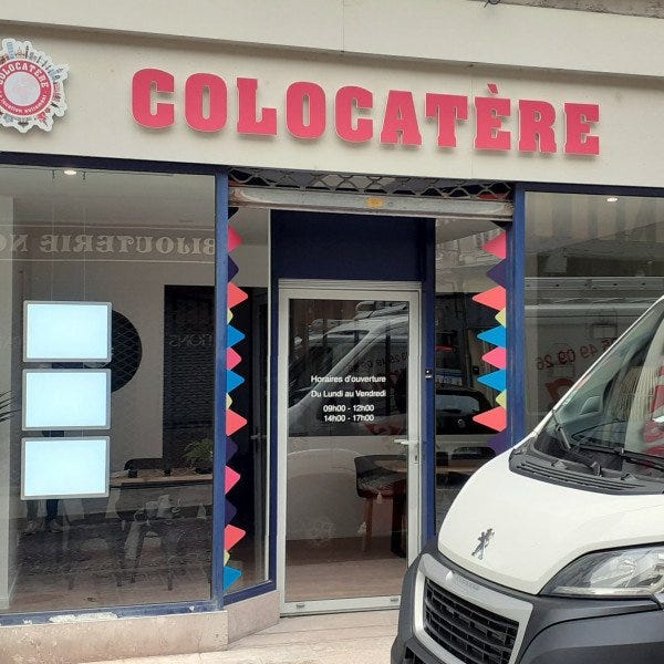 facade-enseigne-vitrine-logo-decoupe-lettres-decor-adhesives-creation-pose-installation-aube-signarama-troyes