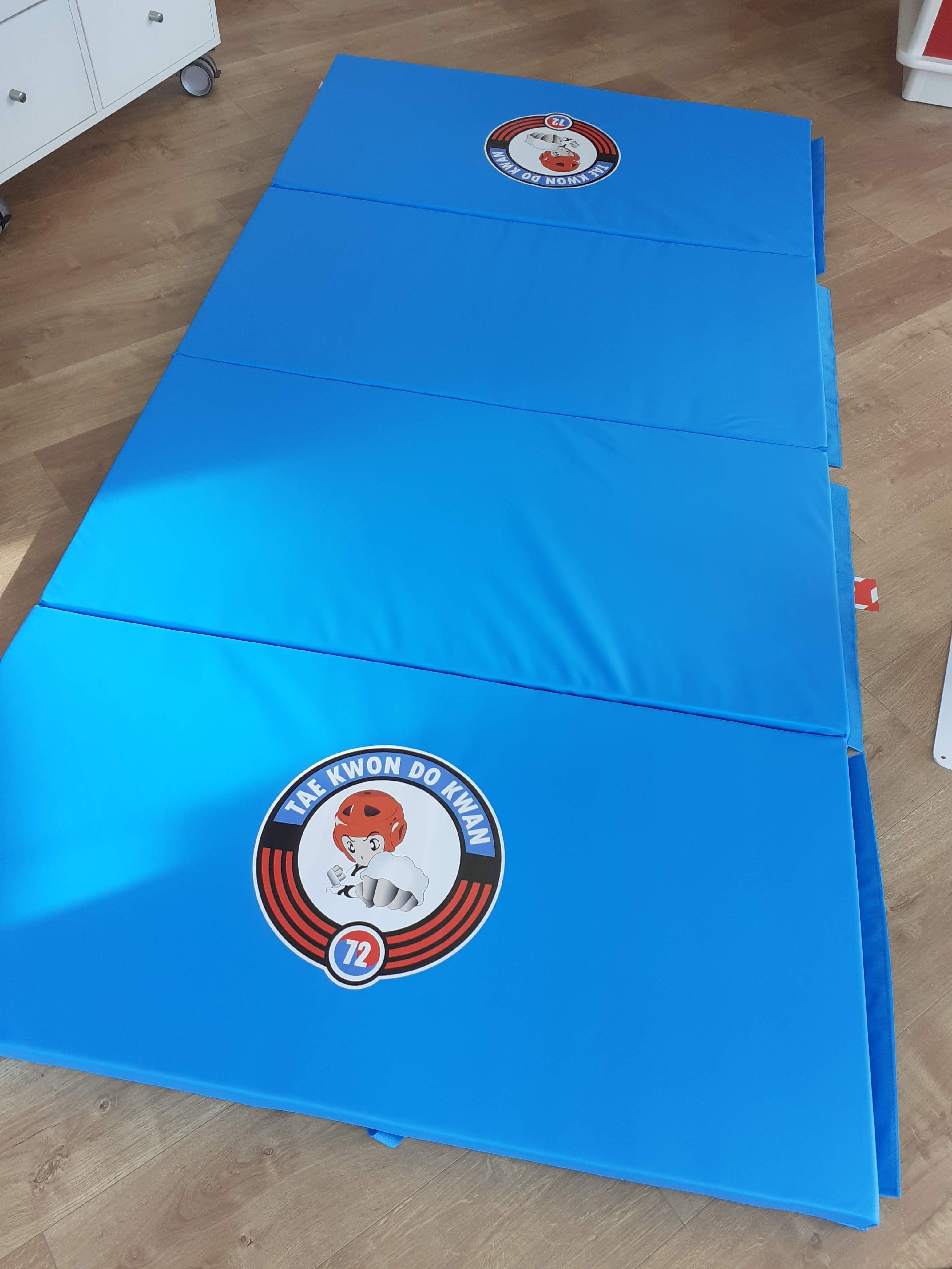 Tapis de gym personnalisé - Signarama Le Mans