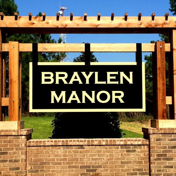 Braylen Manor