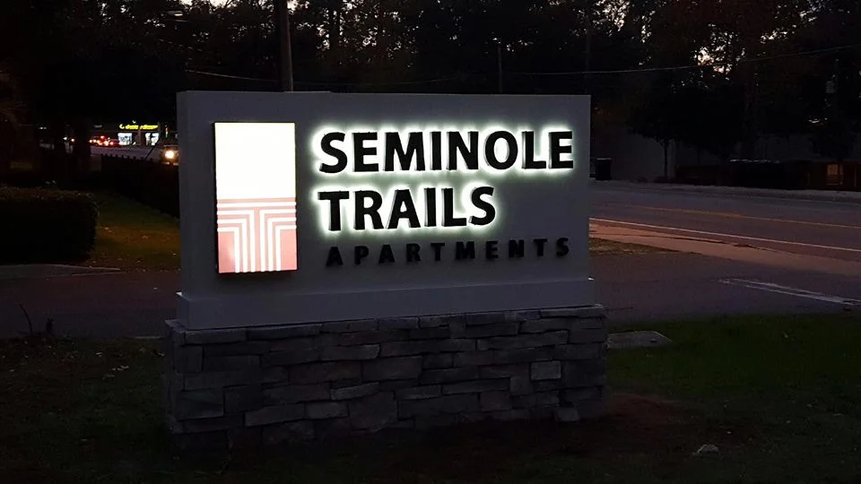 Custom Outdoor Signs for Business