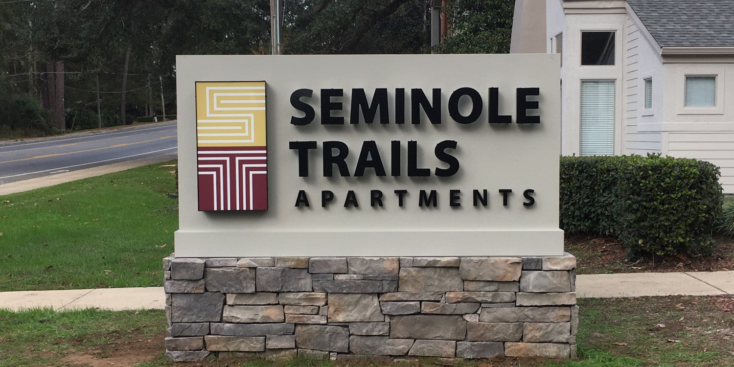Custom Outdoor Signs for Business