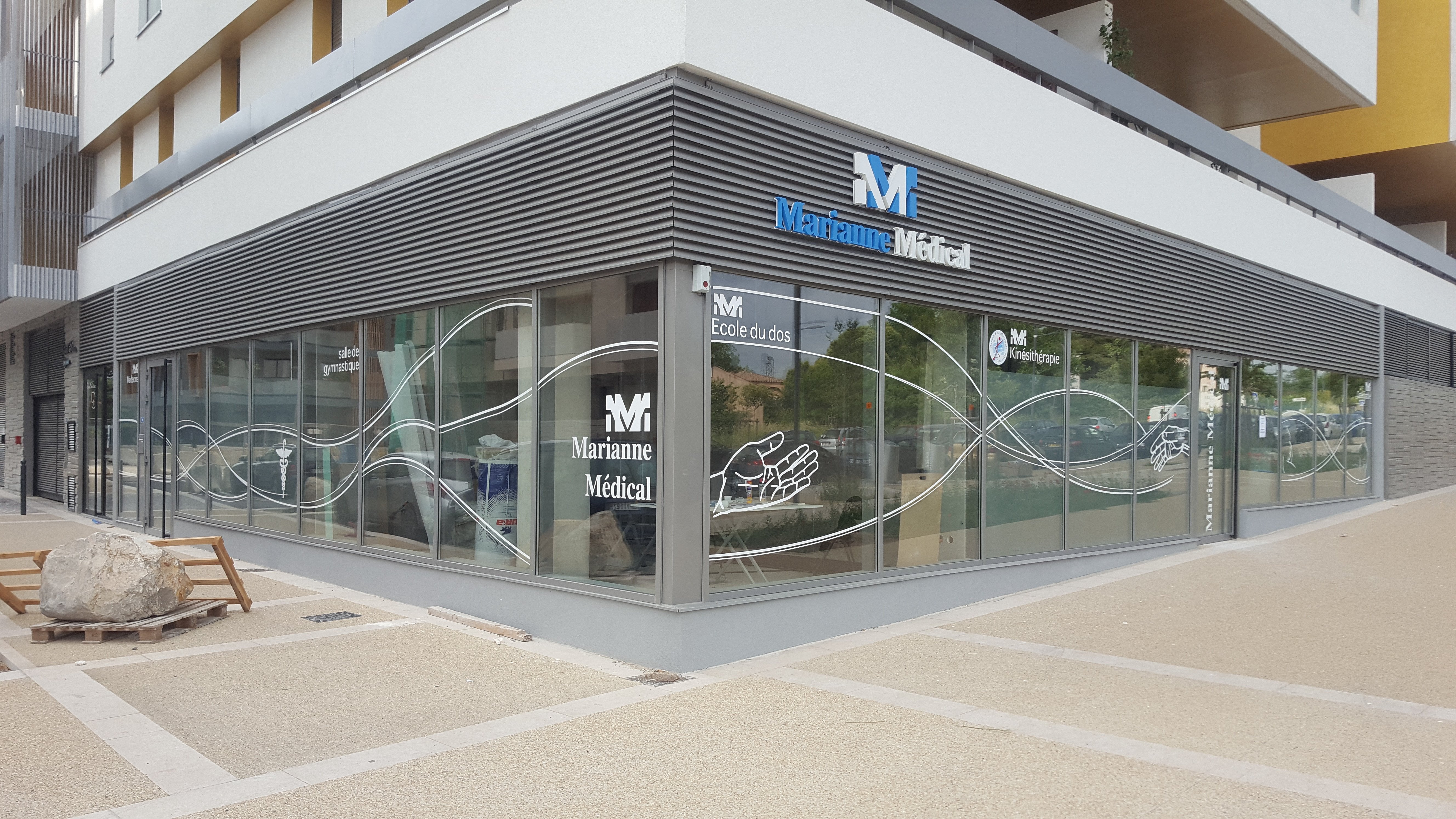 ENSEIGNE LUMINEUSE - CABINET MEDICAL MONTPELLIER - SIGNARAMA MONTPELLIER