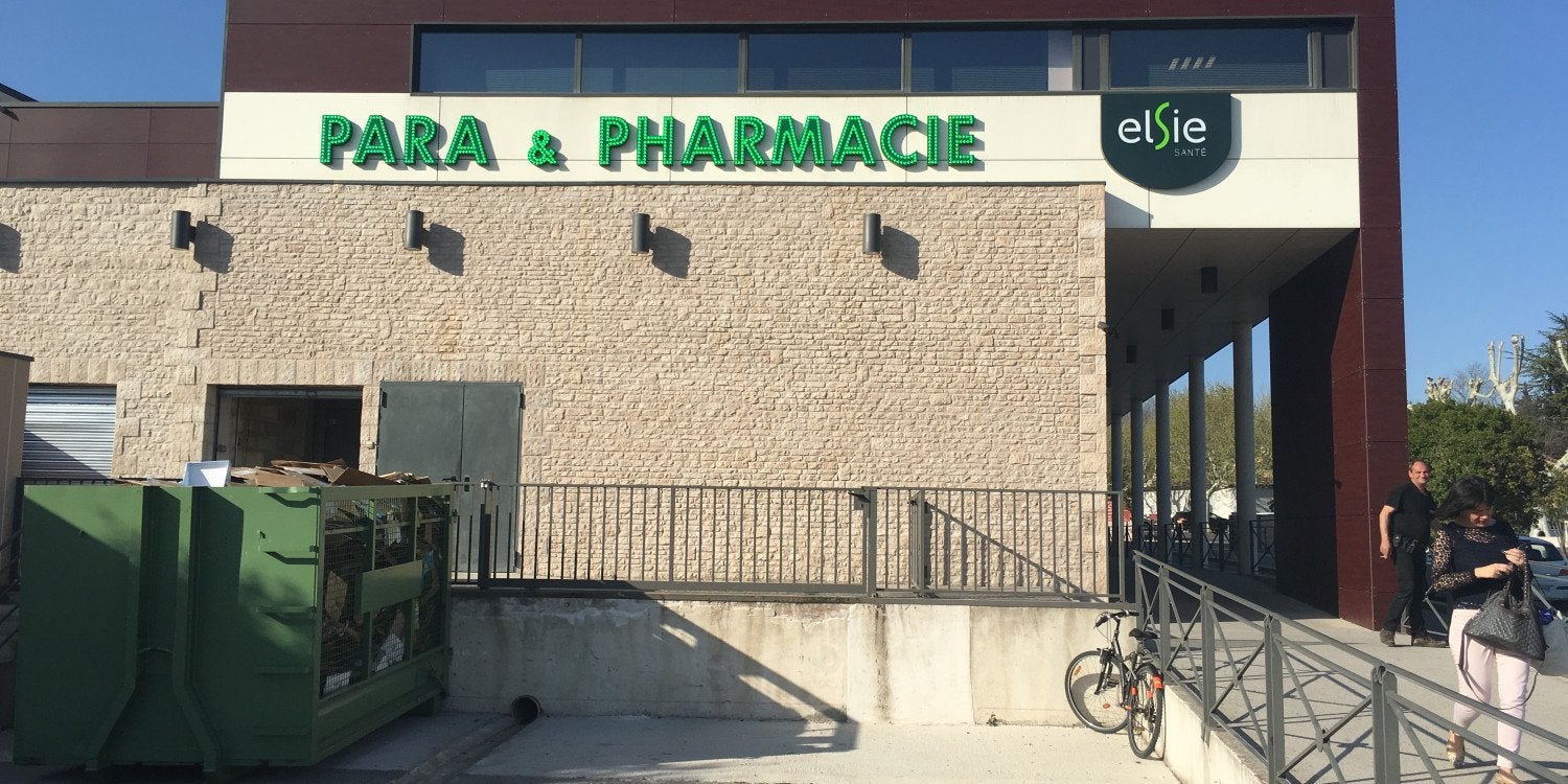 Lettres rétro éclairées
