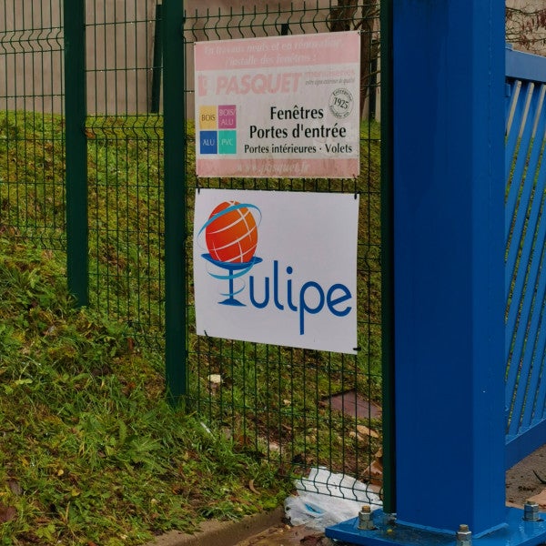 Installation d'une nouvelle enseigne pour une nouvelle année !!