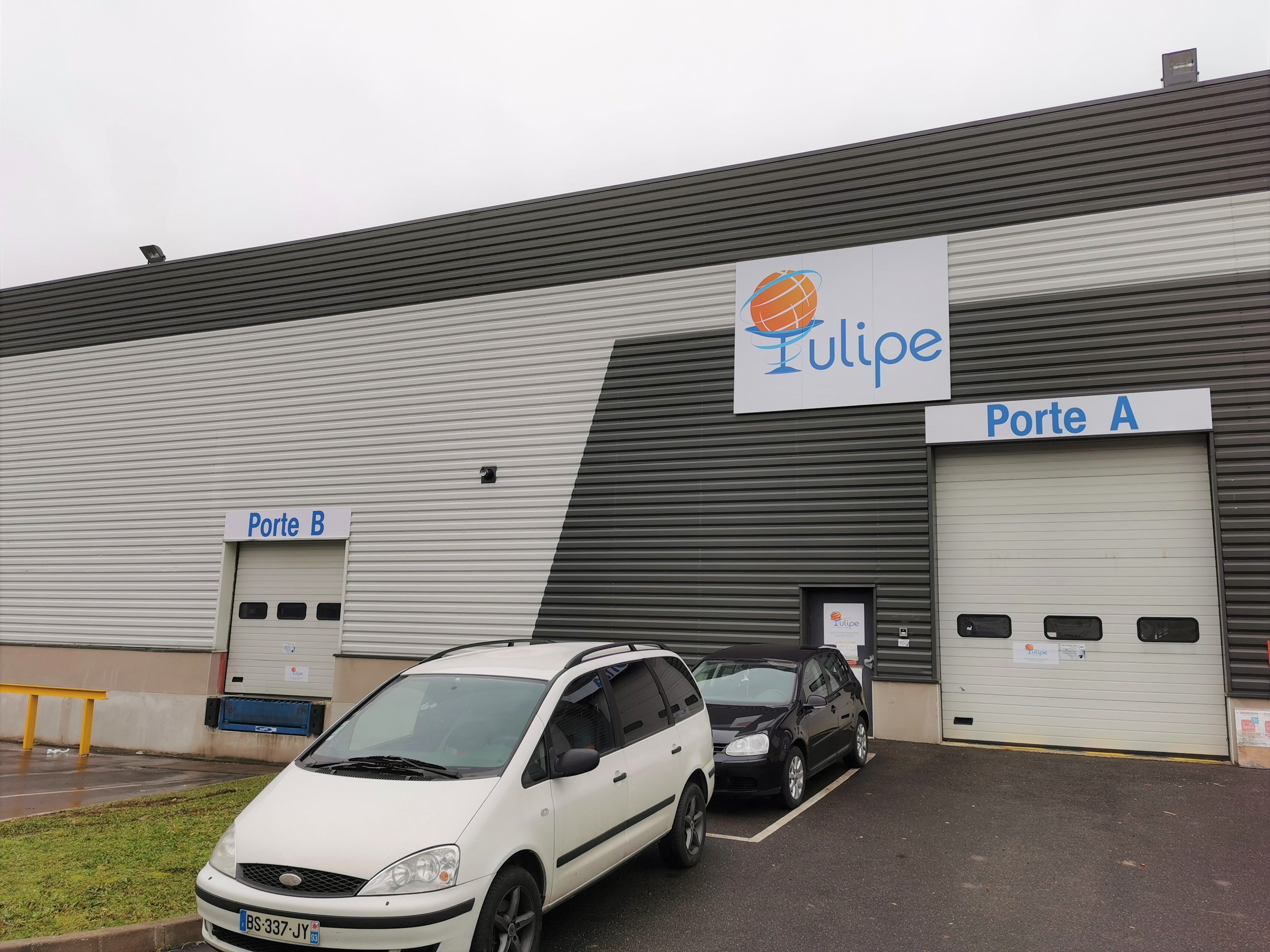 Installation d'une nouvelle enseigne pour une nouvelle année !!