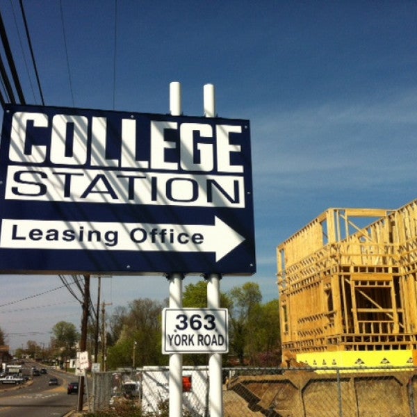 Pylon Sign - College Station