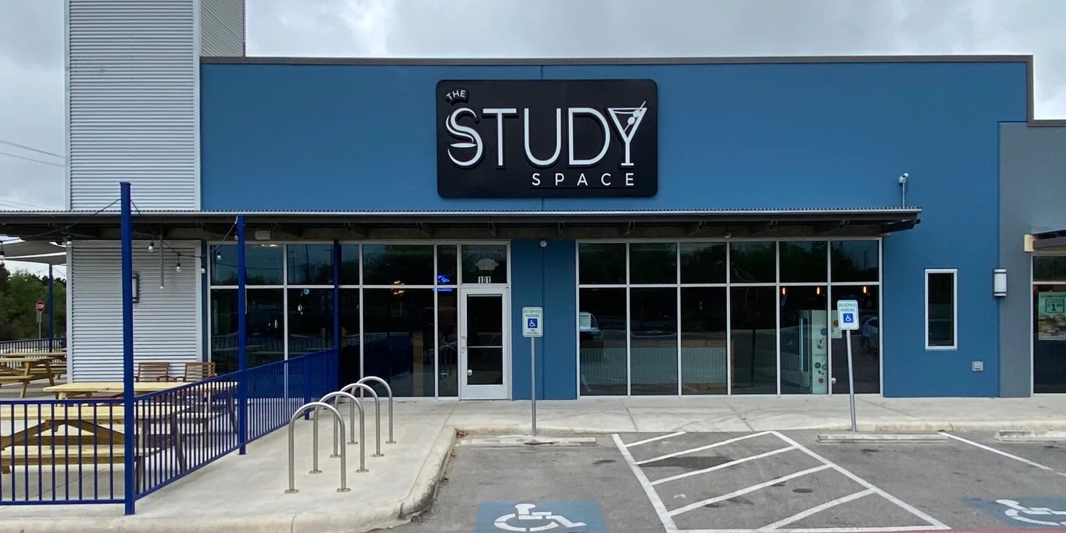 Illuminated & Lighted Signs