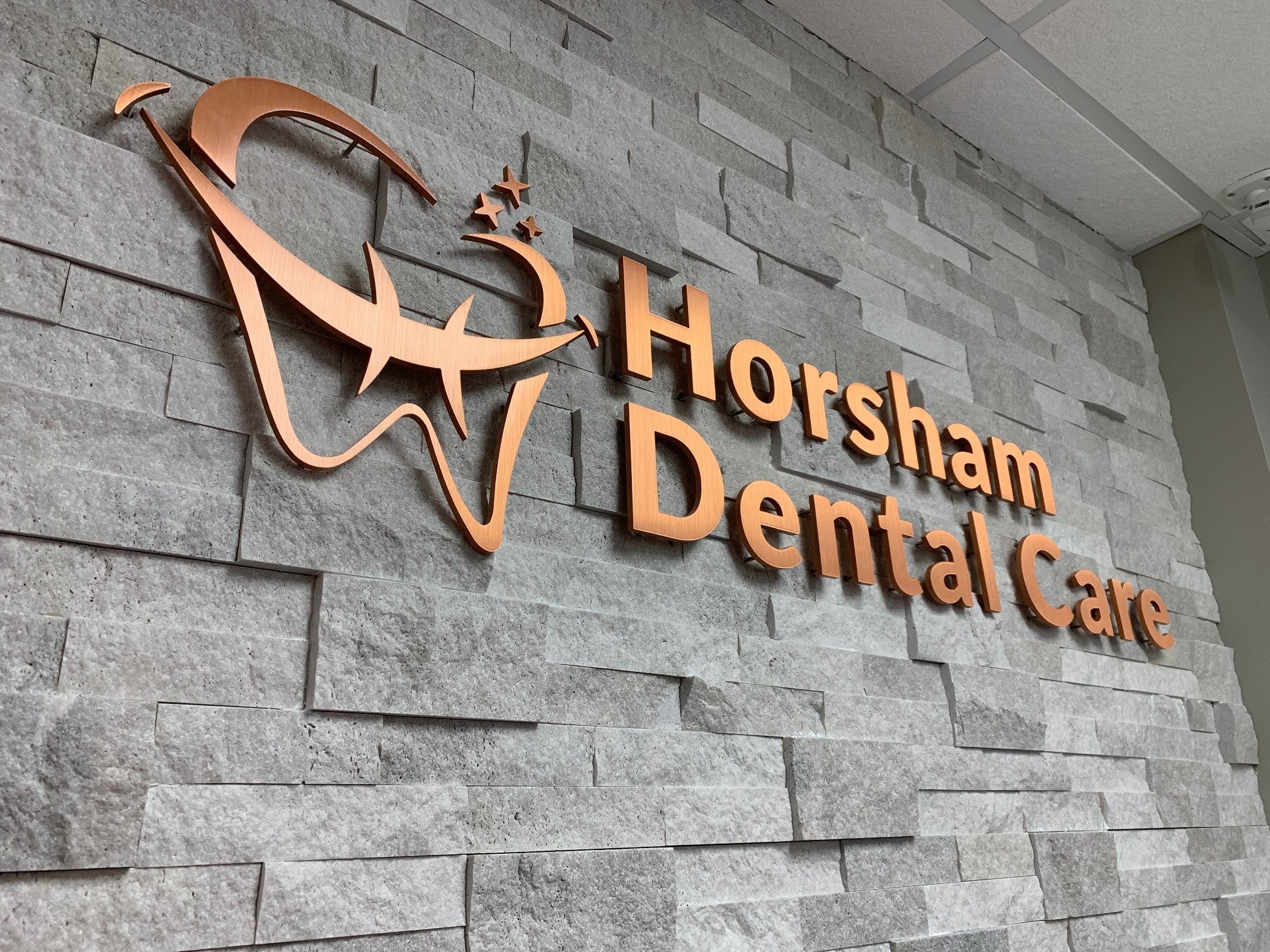 When Brookfield Businesses Should Choose Custom Metal Signs