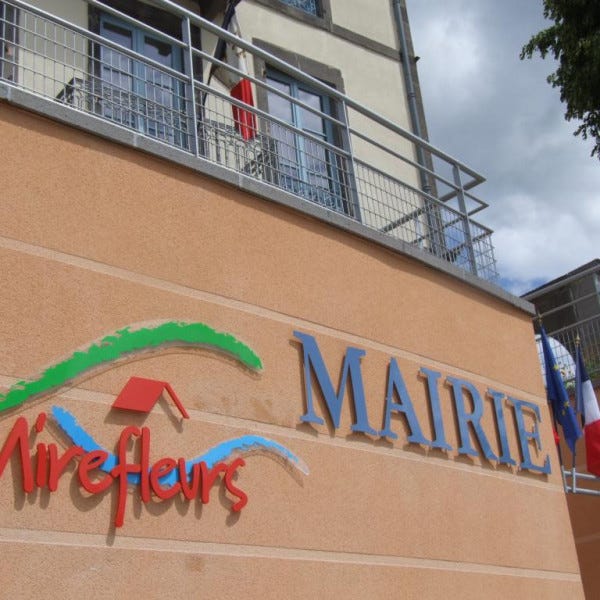 Enseigne en lettres découpées alu laqué bleu et PVC laqué orange- MIREFLEURS