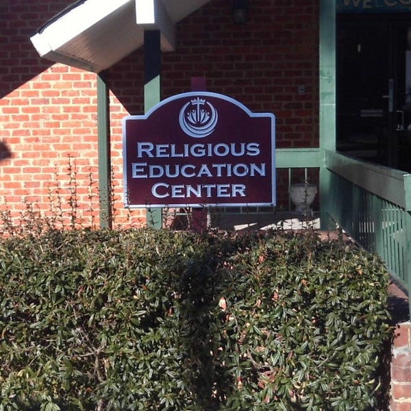 Carved Hdu Single Post Sign Signarama Silver Spring Chrict The King Church