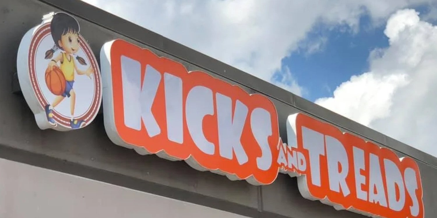 Illuminated & Lighted Signs