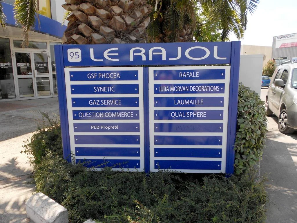Signalétique d'extérieur