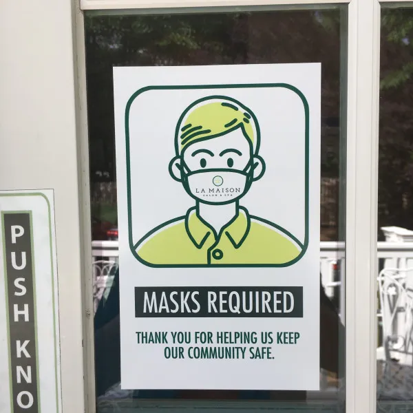 La Maison_Mask_Roseland