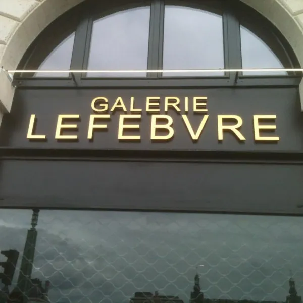 Enseigne en lettres découpées, laiton brillant