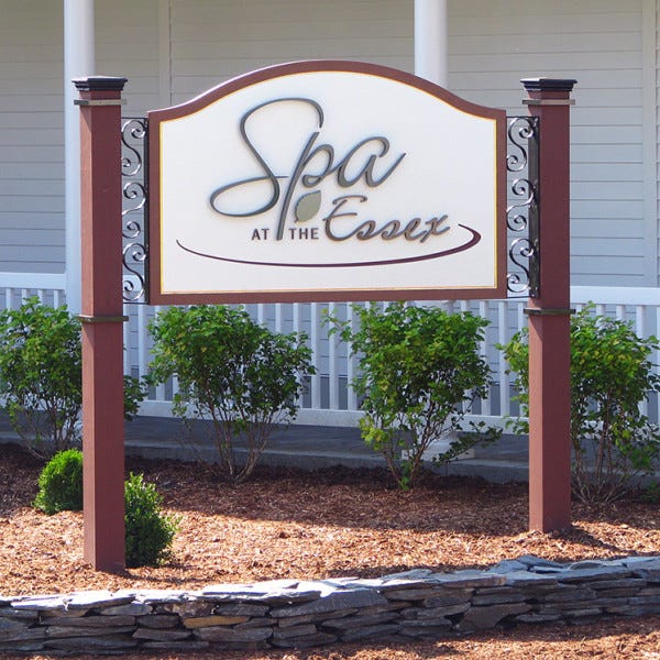 3d Spa At Essex With Custom Posts And Brackets   South Burlington Vt