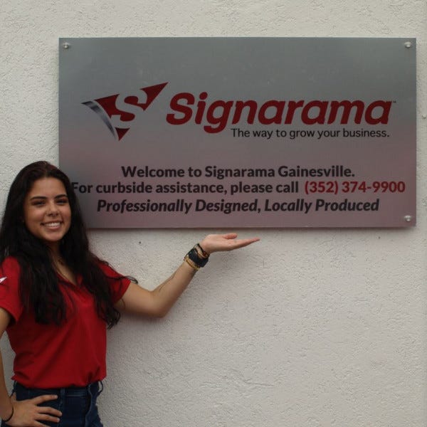 Gen Front Sign2