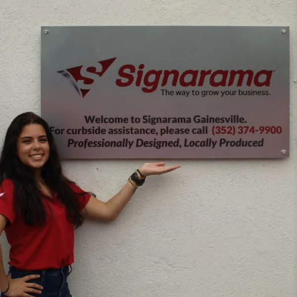 Gen Front Sign2