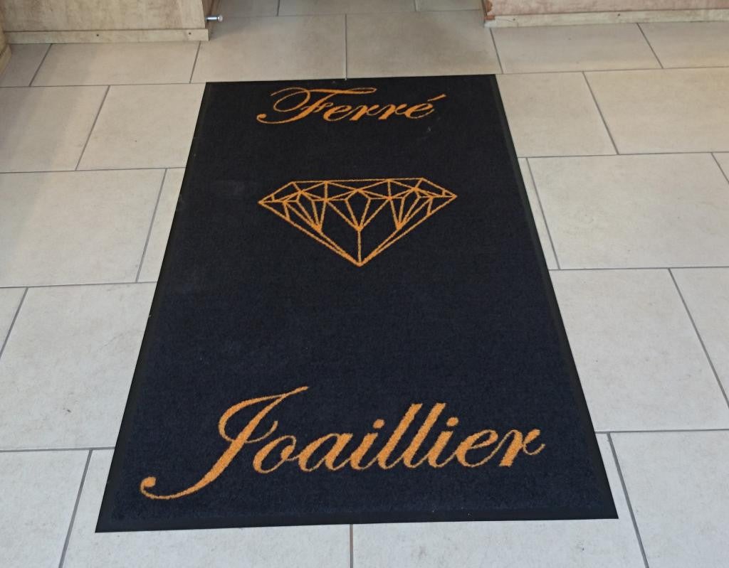 VOS TAPIS PERSONNALISES
