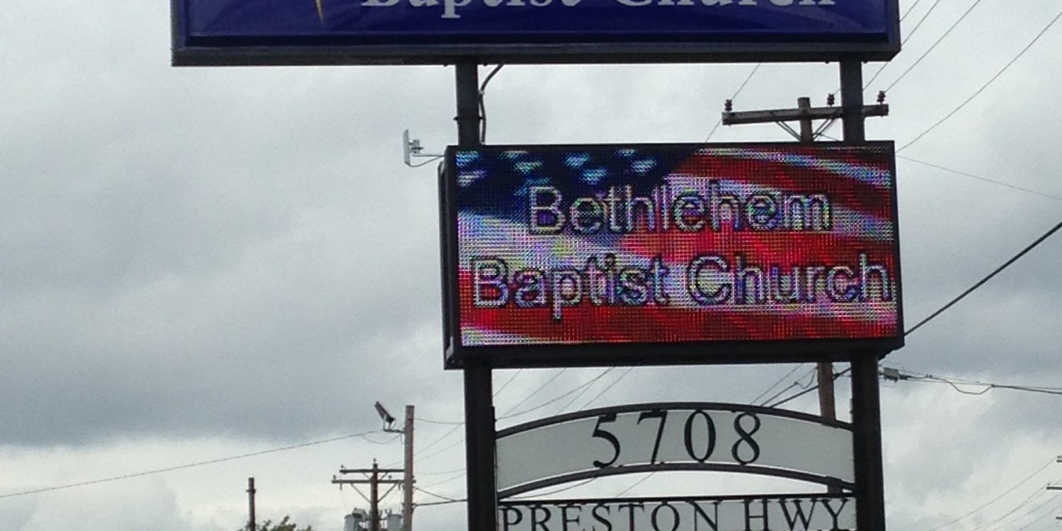 Custom Pylon Signs