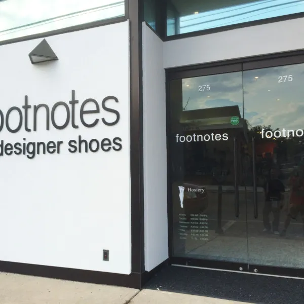 Footnotes Dim Lettering_Roseland