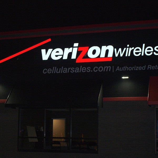 Channel Letters Verizon   South Burlington Vt