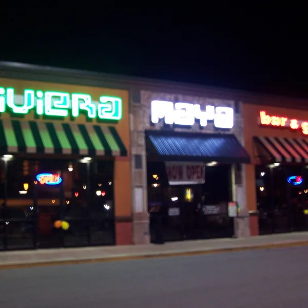 Riviera Maya Bar & Grill