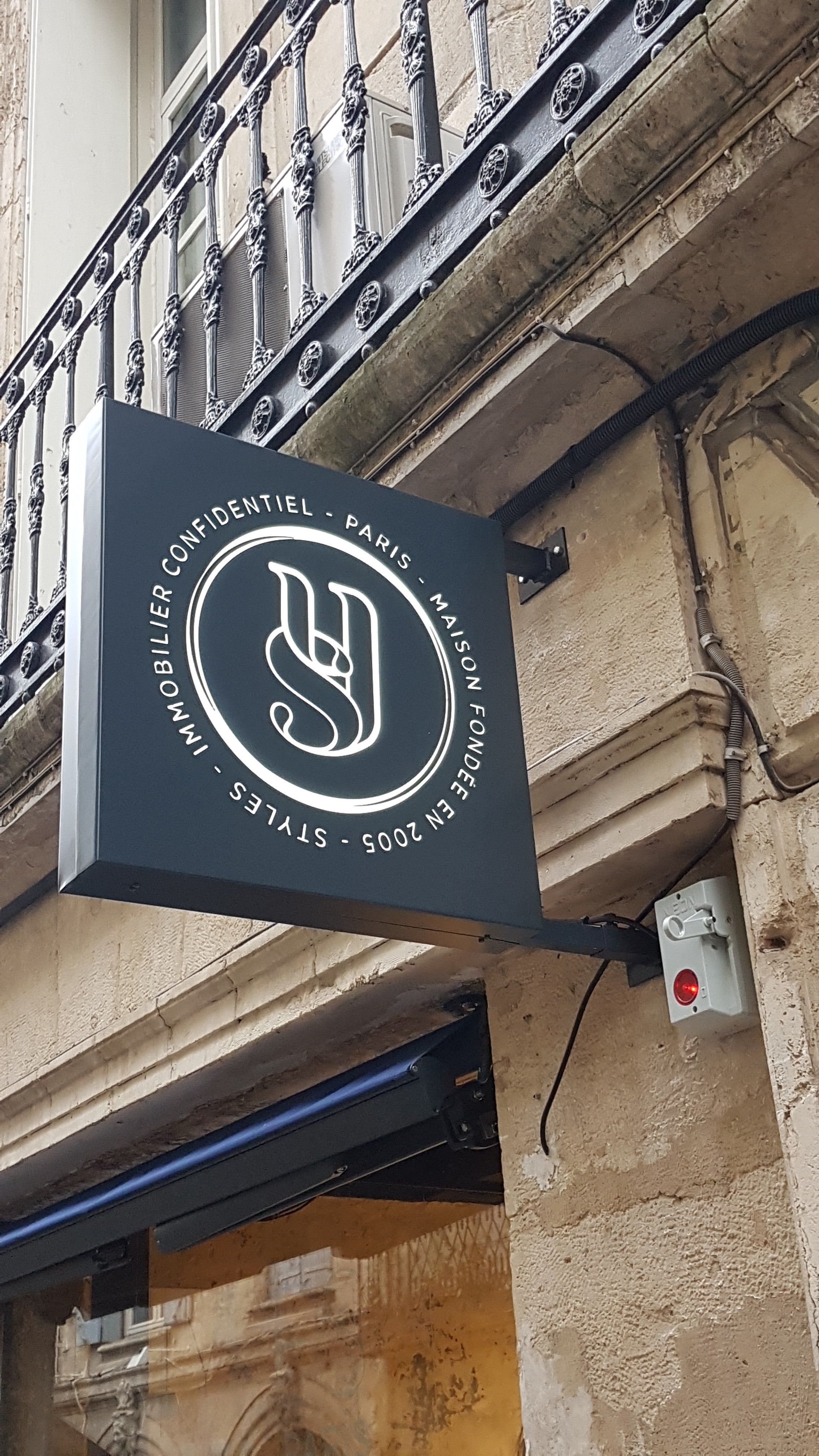 ENSEIGNES ET SIGNALETIQUE MONTPELLIE