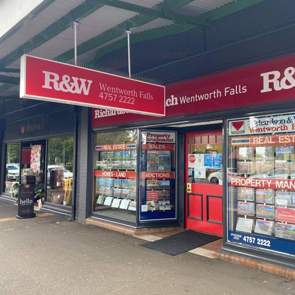 LED Lightbox- By Signarama Penrith- For R&W Wentworth Falls