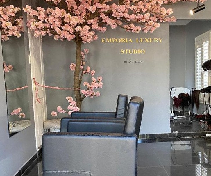 Reception Signage > Emporia Luxury Studio
