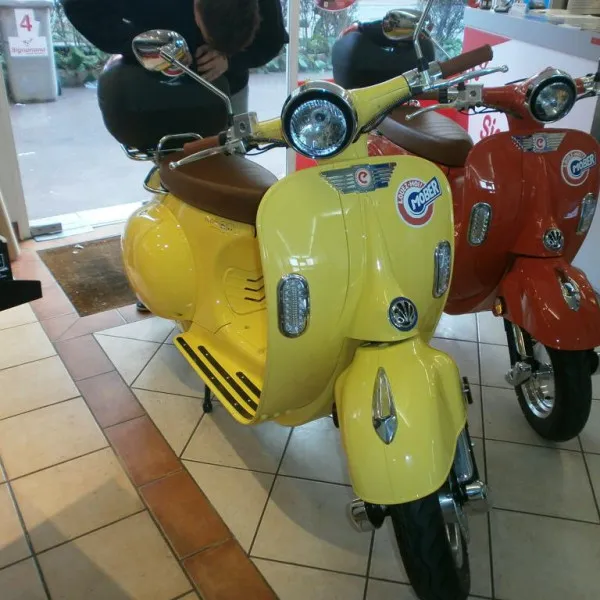 Marquages stickers pour flotte de véhicules (scooters)