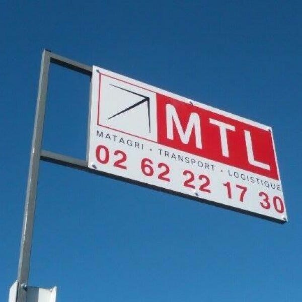 Réalisation d'un panneau, enseigne,panneau publicitaire, enseigne publicitaire, pannneau drapeau. Réaliser par Signarama Réunion