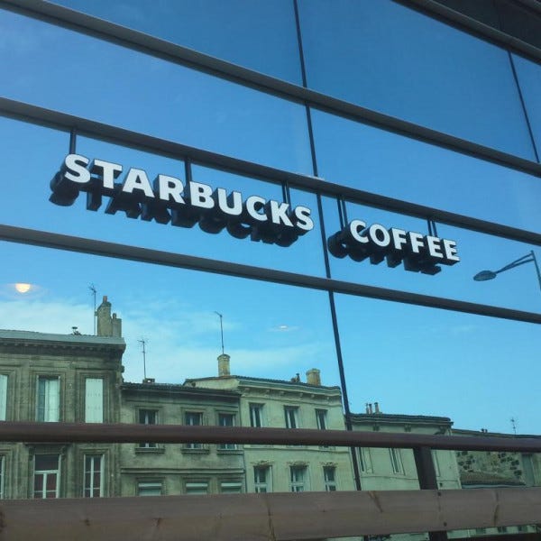 Pose de lettres boîtiers lumineuse sur façade  Devis et tarif SIGNARAMA Bordeaux Sud  05 24 60 03 68  bordeauxsud@signarama.fr