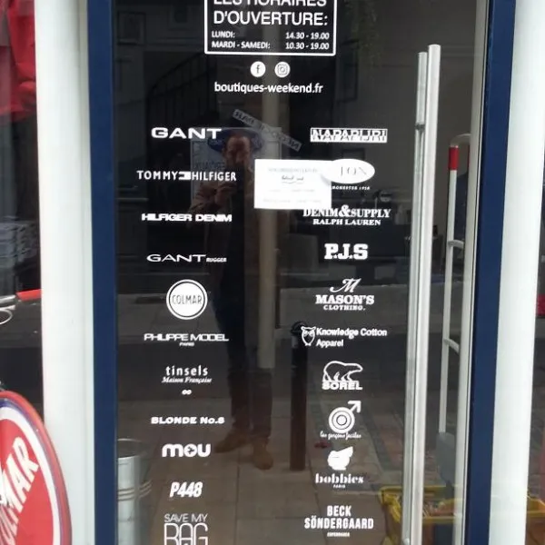 lettrage vitrine blanc nantes