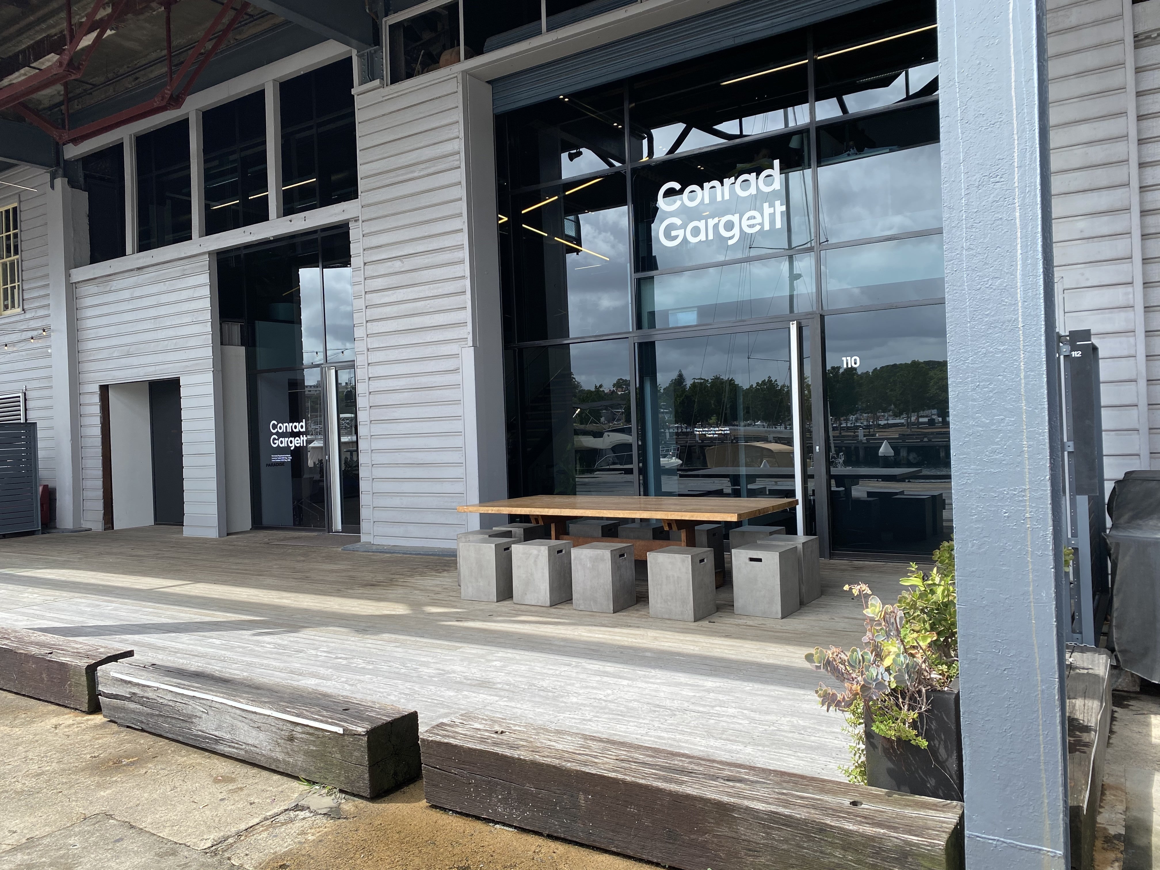 Conrad Gargett Vinyl Lettering - Signarama Sydney CBD South 2