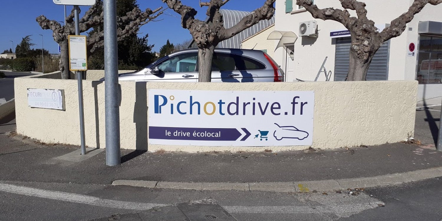 Enseigne Panneau à Angoulême : Personnalisez Votre Communication Visuelle | Signarama