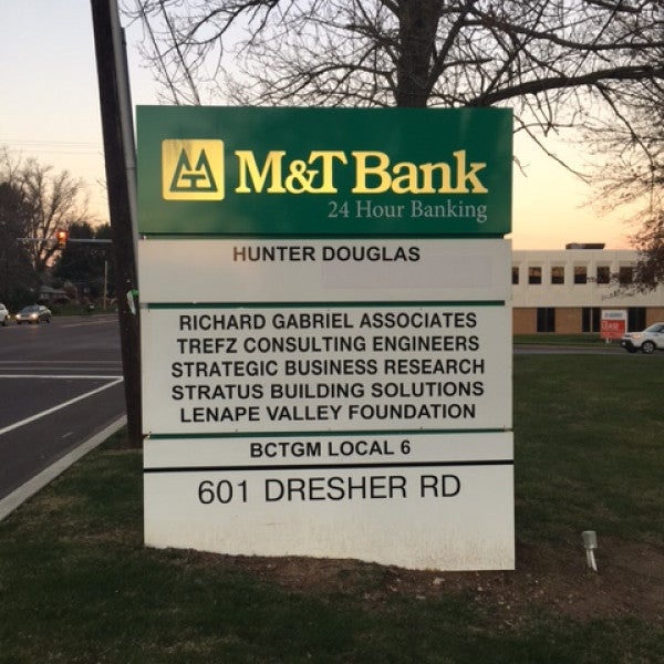 Pylon Sign - 601 Dresher Road