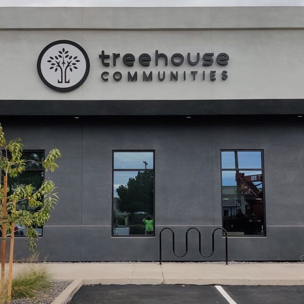 Building Sign-Treehouse Communities