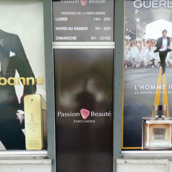 Stickers sur vitrines - ST GILLES LES BAINS