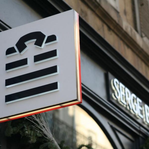 Enseigne drapeau led pour Serge Blanco par Signarama France
