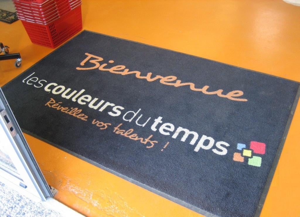 TAPIS PERSONNALISES - LOGOTAGE DE TAPIS D'ACCUEIL by SIGNARAMA MONTPELLIER