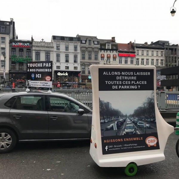 Panneaux de toit pour véhicules.