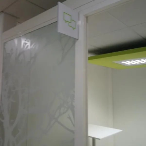 Plaques directionnelles pour indication de bureaux- AMIENS