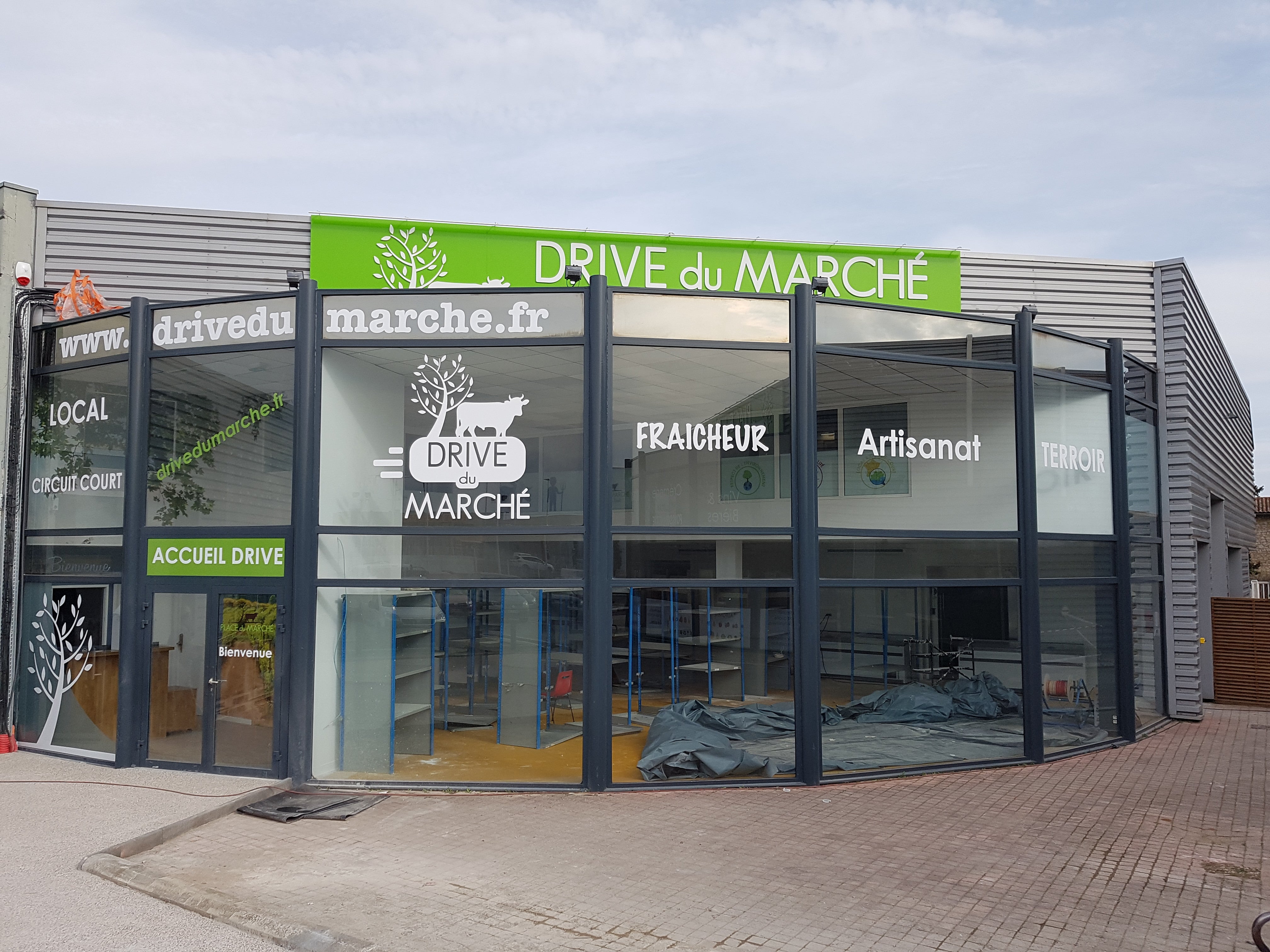 REALISATIONS PUBLICITAIRES ENSEIGNES