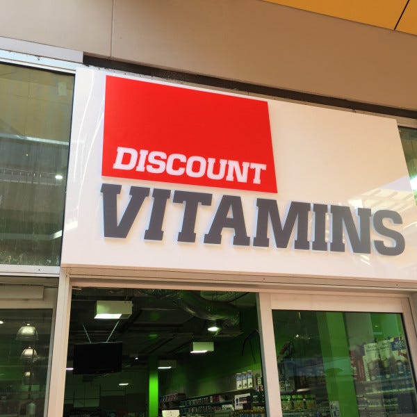 Discount Vitamins Illuminated Sign