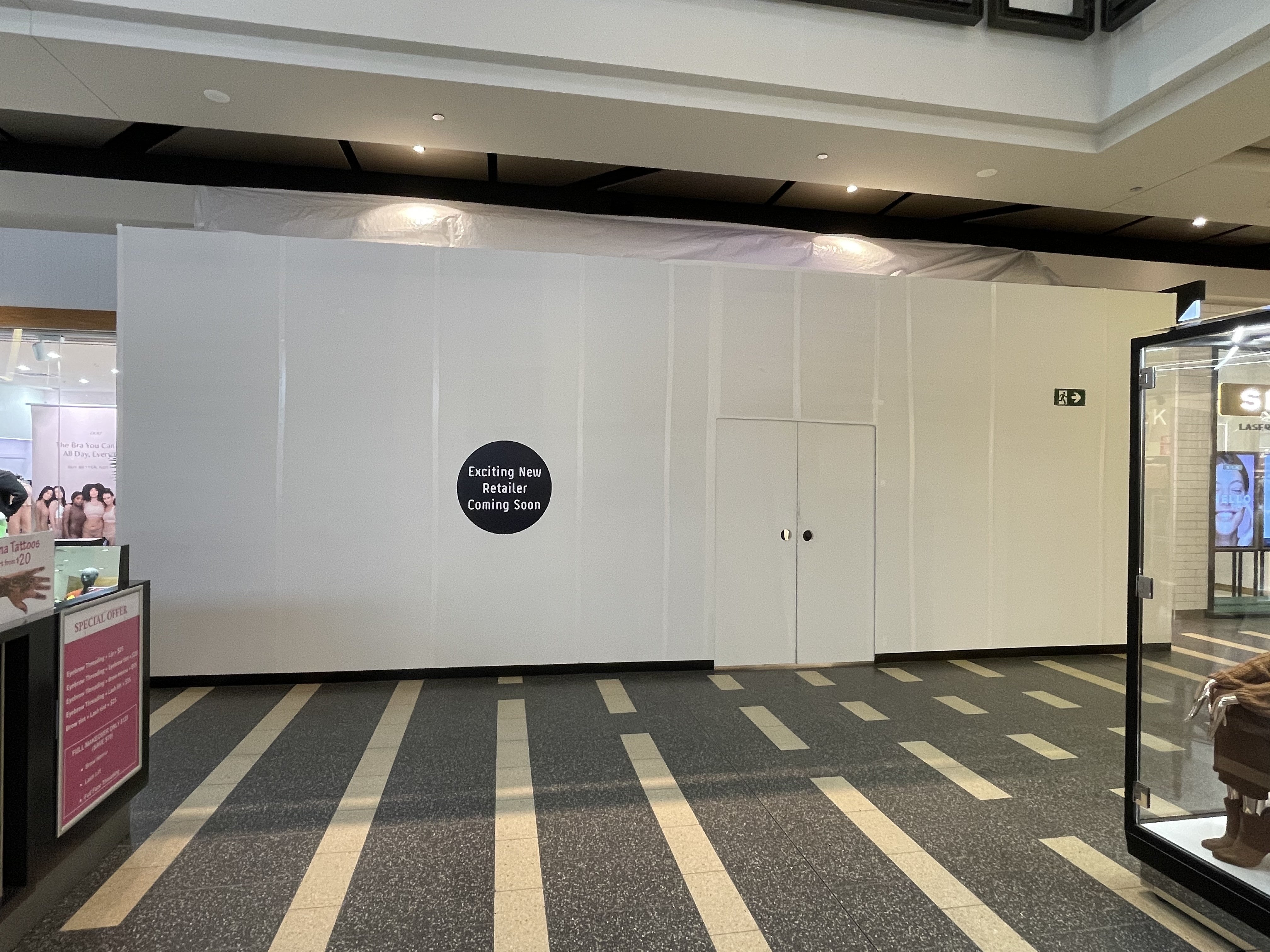 Shopping Centre wall graphics