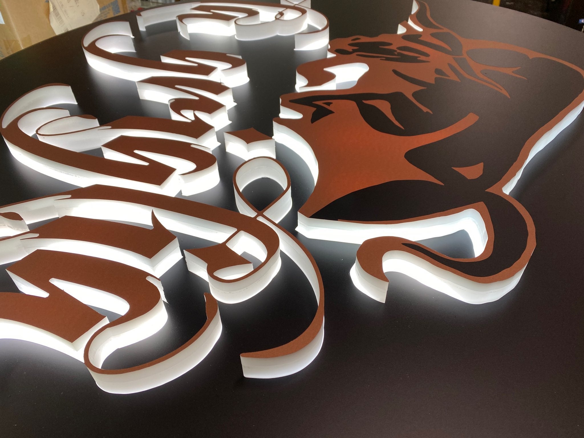La Griglia - Custom fabricated 3D Lightbox with push through acrylic letter - Signarama Sydney CBD South