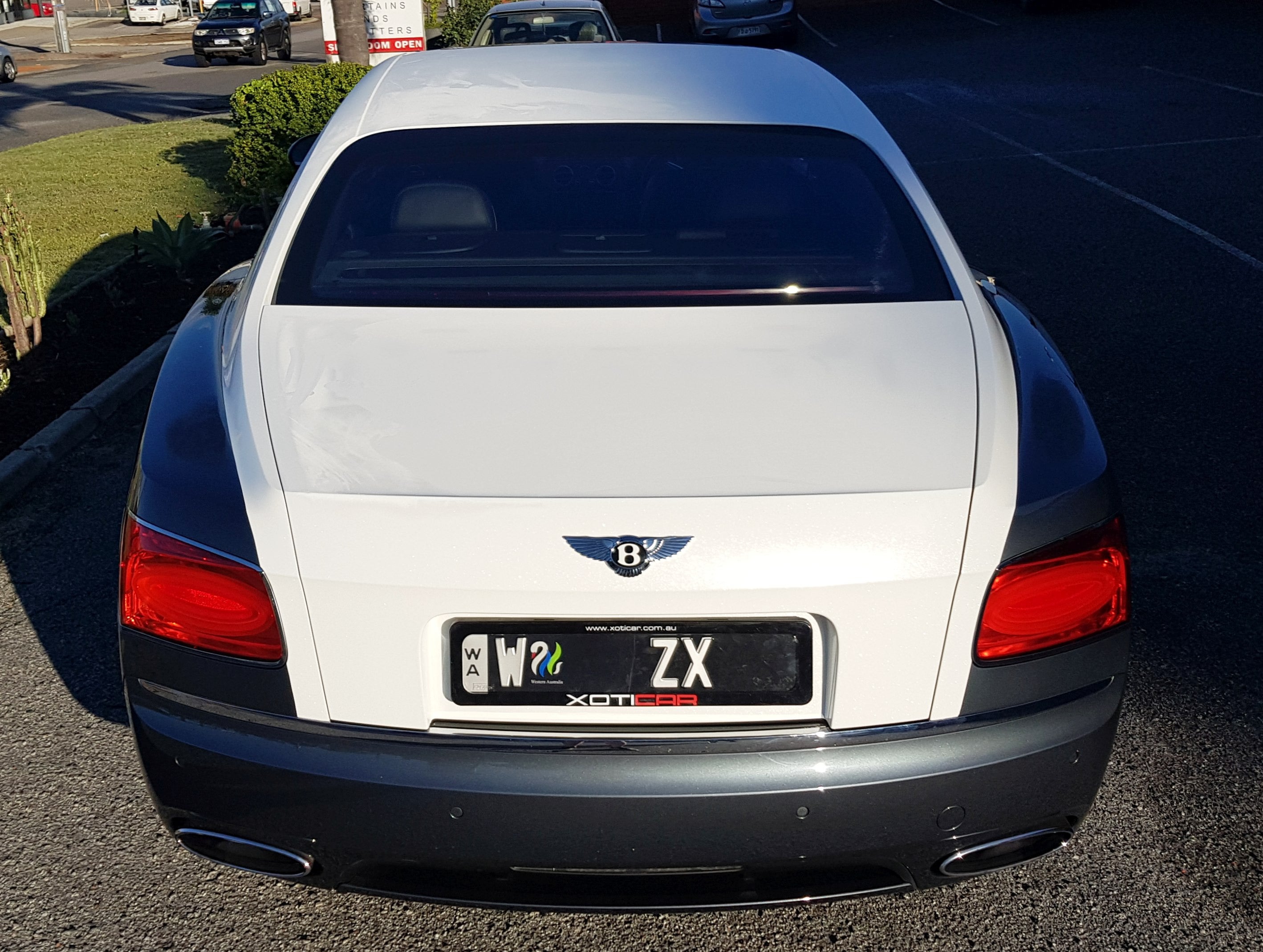 Bentley Flying Spur Colour Change Wrap