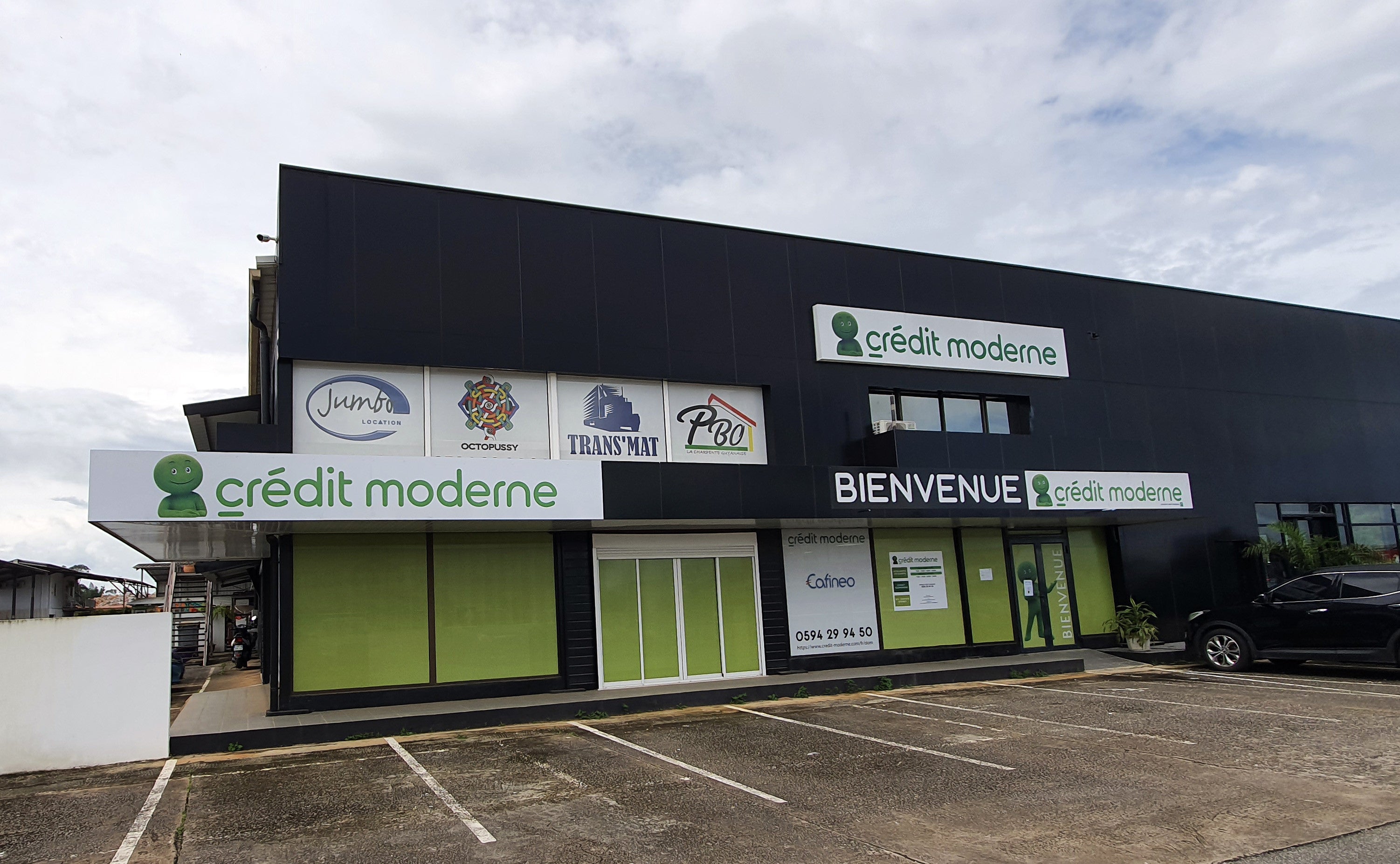 SIGNALETIQUE INTERIEURE & EXTERIEURE CREDIT MODERNE CAYENNE